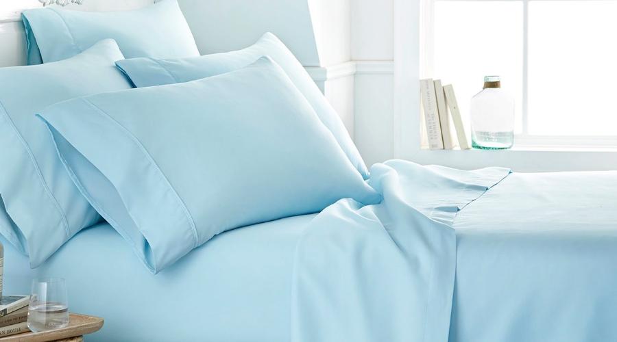 Luxury Egyptian Cotton Sheet Set | Sky Blue, King bed – folded view