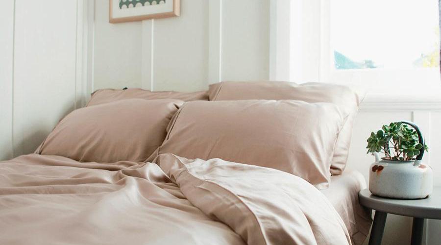 Luxury Egyptian Cotton Sheet Set | Latte, King Single bed